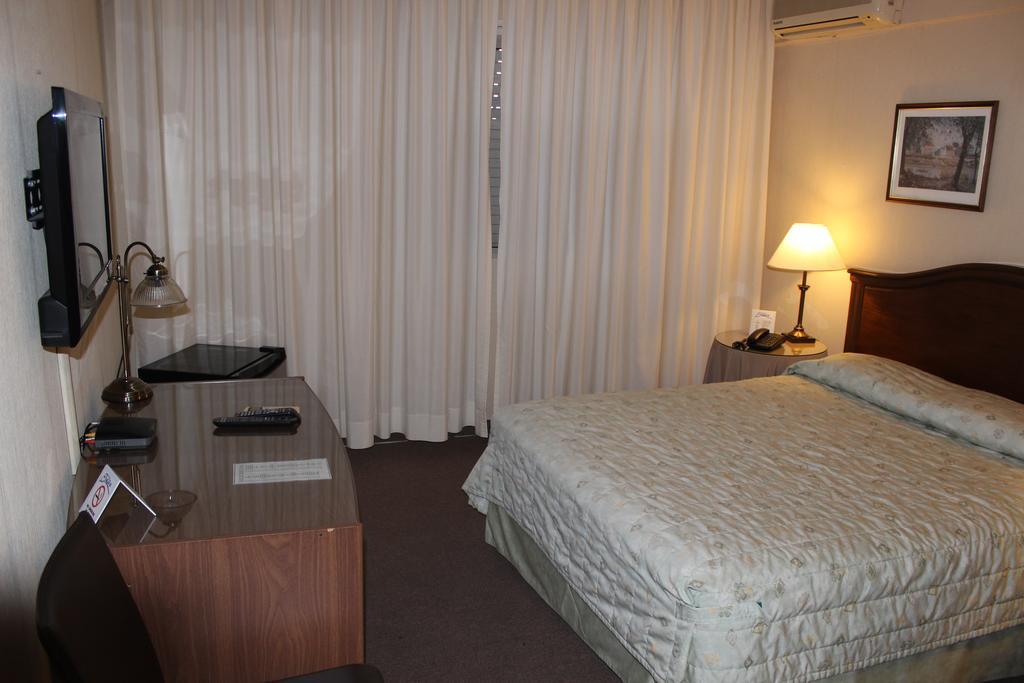 Ermitage Hotel Montevideo Buitenkant foto