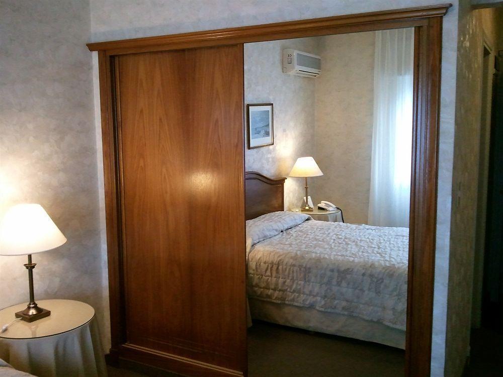 Ermitage Hotel Montevideo Buitenkant foto