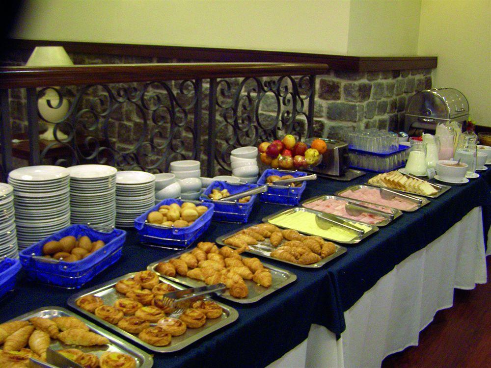 Ermitage Hotel Montevideo Buitenkant foto