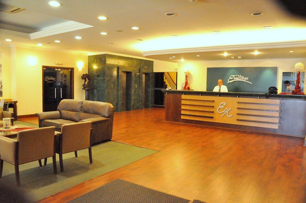 Ermitage Hotel Montevideo Buitenkant foto