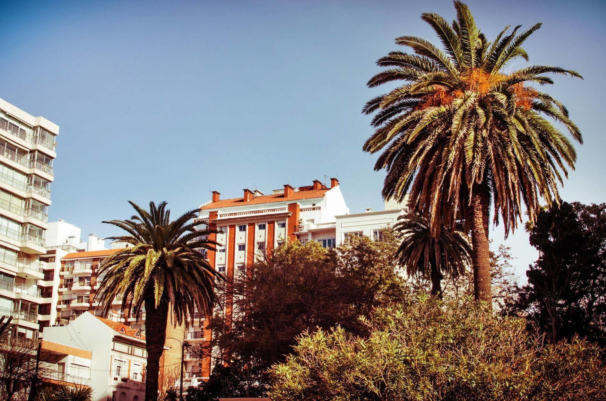 Ermitage Hotel Montevideo Buitenkant foto