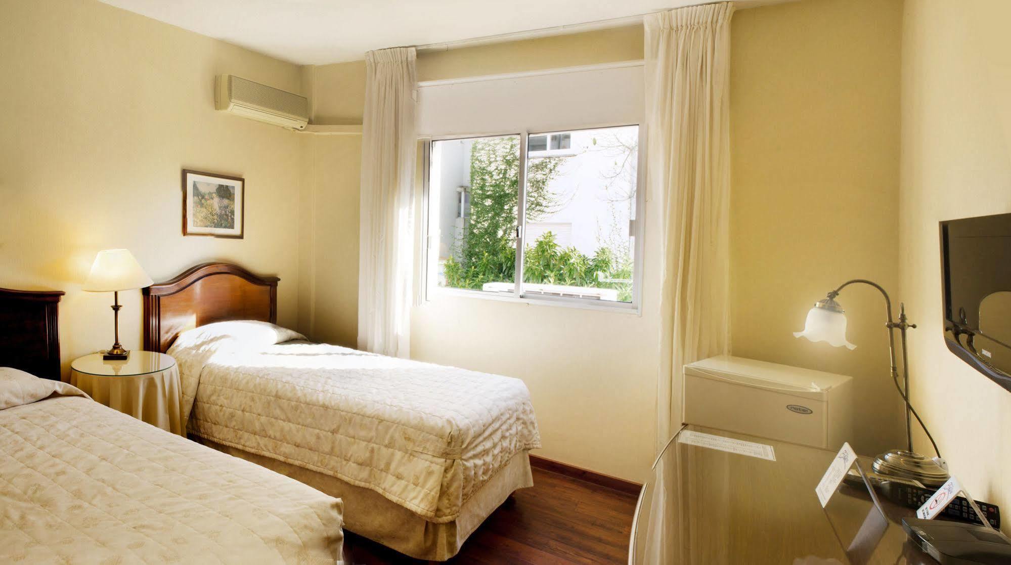 Ermitage Hotel Montevideo Buitenkant foto