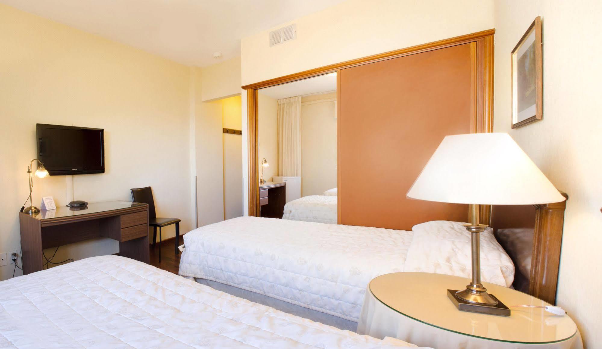 Ermitage Hotel Montevideo Buitenkant foto